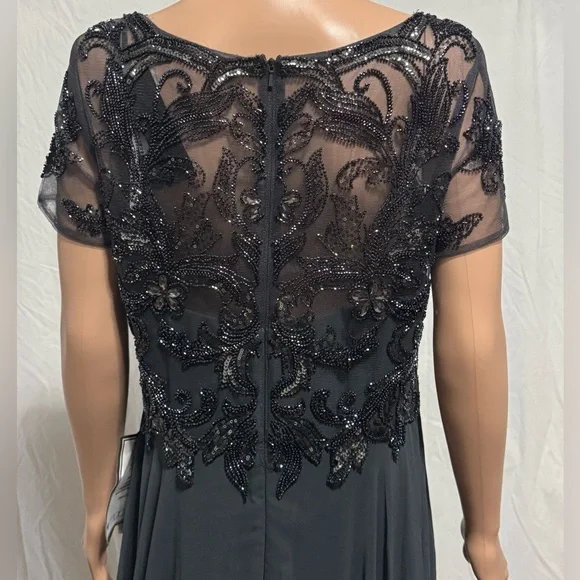 XSCAPE
Embellished Short Sleeve Chiffon Gown - Picture 7 of 11
